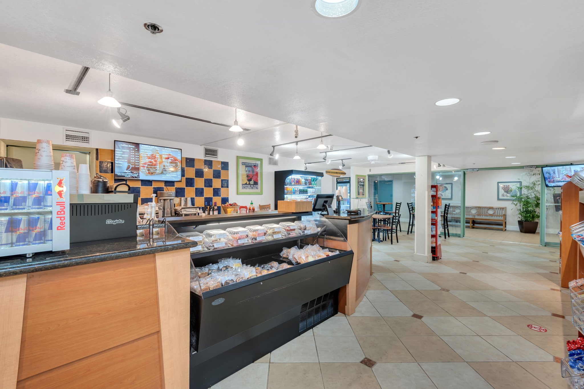 Shade's Deli Best Hotel Deli & Market Orlando near Theme Parks